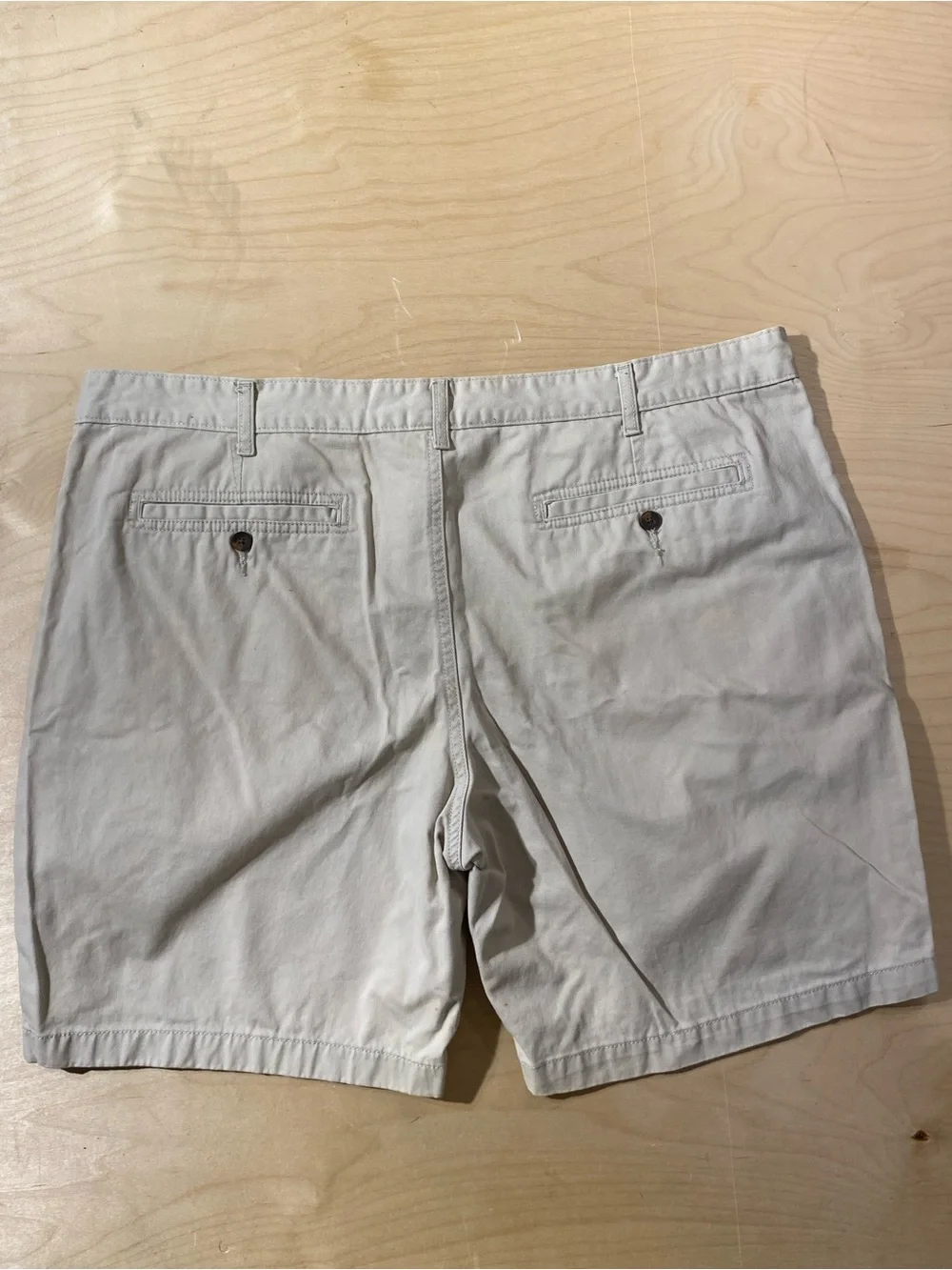 Faded Glory Men's Flat Front Chino Shorts in Light Khaki 46 (SX)